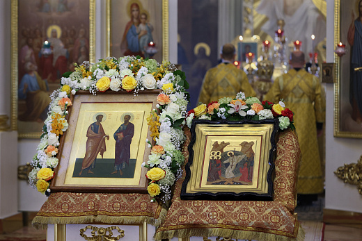 В праздник первоверховных апостолов Петра и Павла в Даниловом монастыре прошли торжественные богослужения