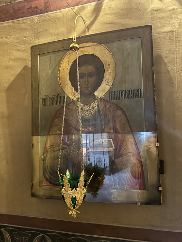 пантелеимон целитель, великомученик